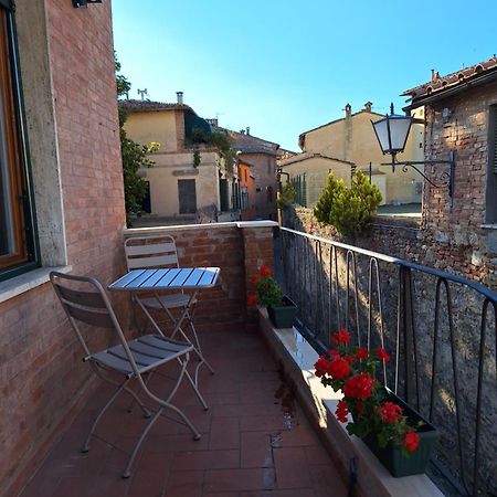 Il "Terrazzino" Nel Cuore Di เซียนา ภายนอก รูปภาพ
